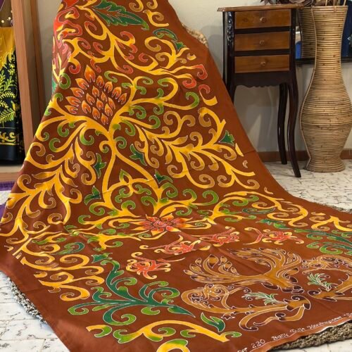 Kain Batik Tulis Motif Rusantara V2 Portrait