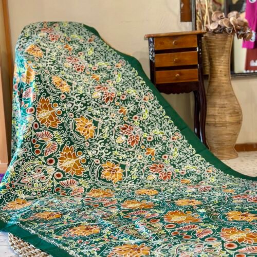 Kain Batik Tulis Motif Borneo Forest Guardian